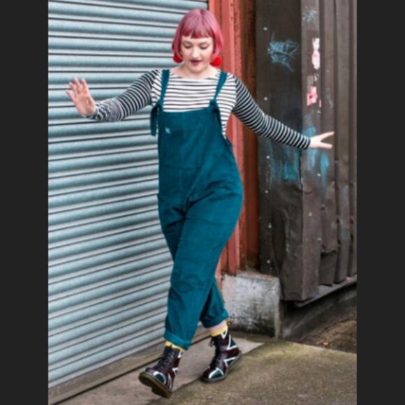 NWT Lucy & Yak Original Corduroy Dungaree Teal Size UK28 US24 Unisex